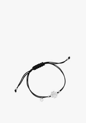 Czarny sznurkowy bransoletka z regulowanym węzłem, z ozdobną srebrną filigranową zawieszką oraz małym okrągłym zawieszeniem z logo.