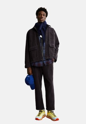 Chino - dark steel