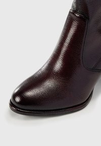 Tamaris Bottines - merlot patent