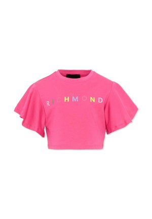 Różowy krótki T-shirt z falbanianymi rękawami i wielokolorowym napisem „RICHMOND” na piersi.