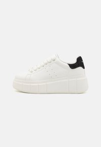 Tamaris Sportcipő - white/black