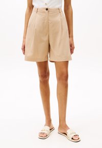 Tommy Hilfiger Shorts - classic beige