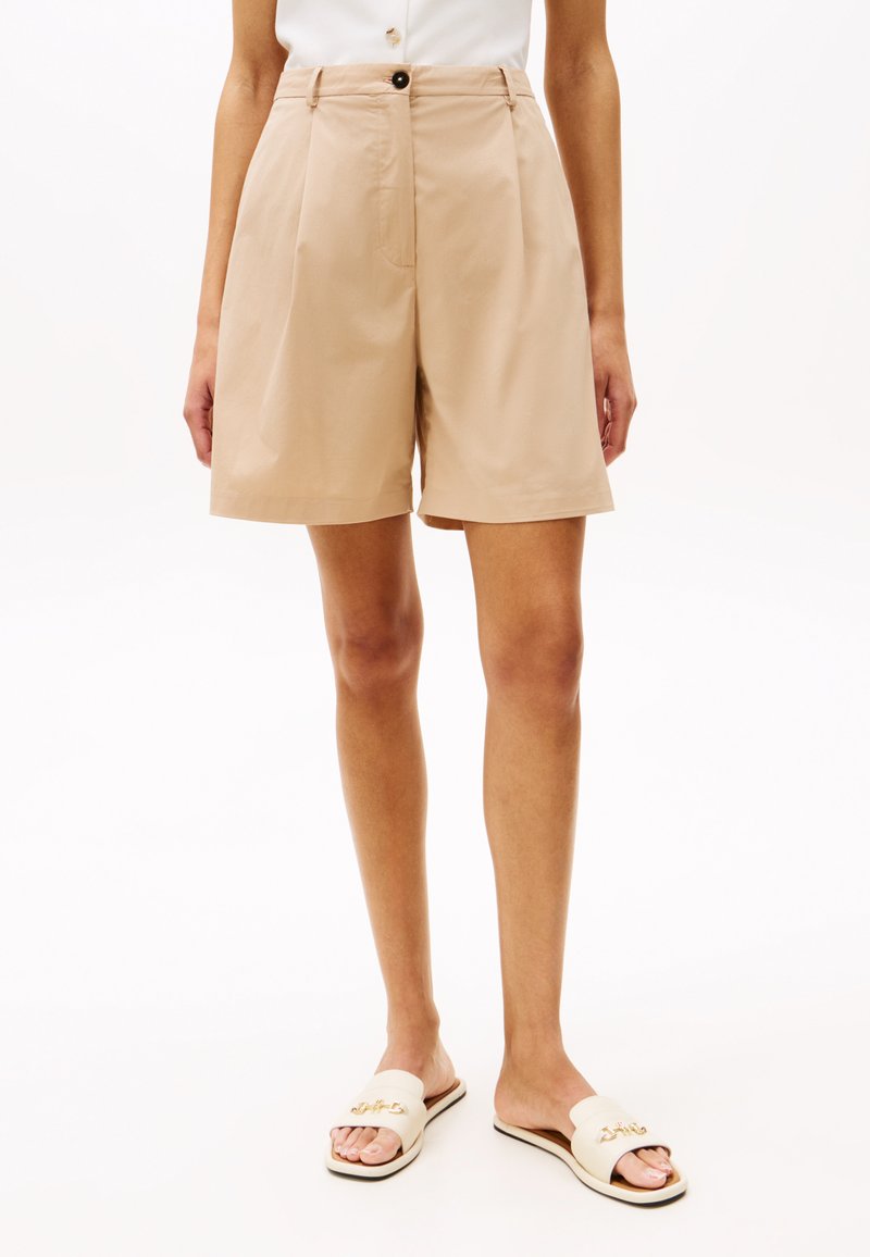 Tommy Hilfiger Shorts - classic beige