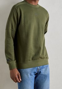 INDICODE JEANS Felpa - olive