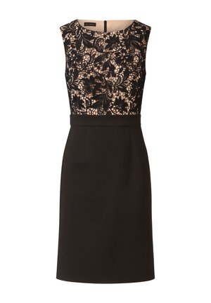 Sort kjole med en tætsiddende bodice med detaljeret sort blondeoverlægning og en solid sort nederdel. Bageste lynlås lukning, ærmeløs design.