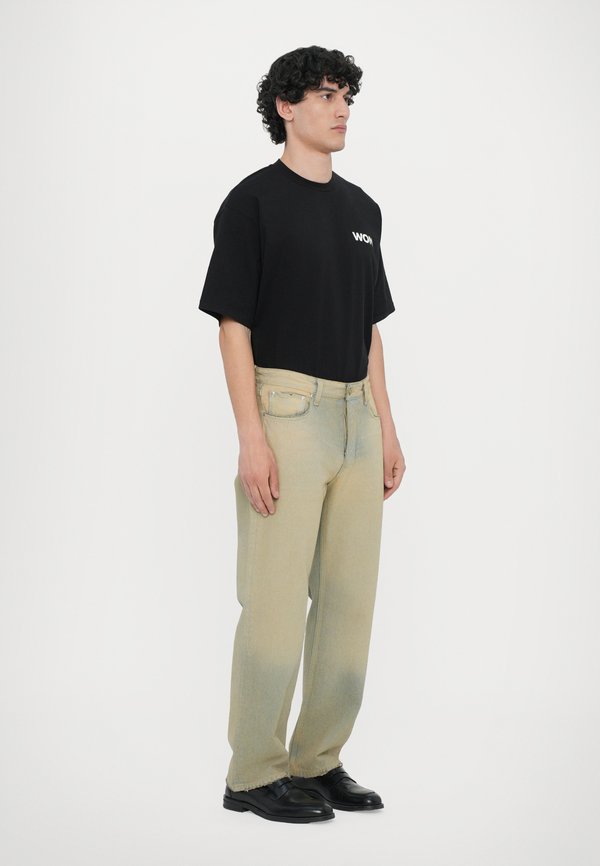 STEVE - Relaxed fit jeans - sandy bright2