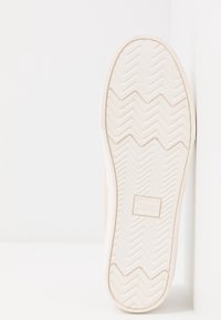 TOMS Chaussons - beige