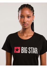 Big Star RISMA - Nyomott mintás póló - schwarz