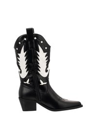 Czarne skórzane kowbojki z białymi dekoracyjnymi akcentami, spiczastym noskiem, średniej wysokości blokowym obcasem oraz suwakiem z boku. Posiadają detale haftu.