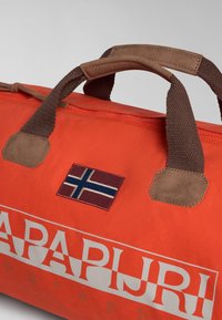 Napapijri BERING - Bolsa de viaje - orange spicy