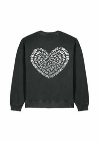 Sweatshirt noir avec un grand cœur blanc rempli de texte. Il a un col rond et des poignets et un ourlet côtelés.