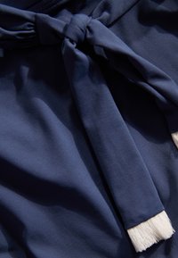 Sélectionné, indigo