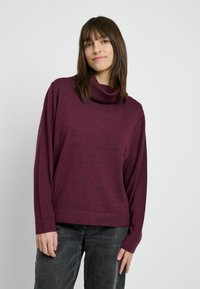 Lind - Sweter