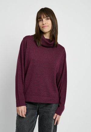 - Sweter