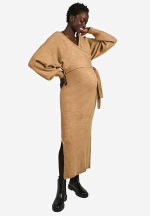 SLEEVE - REGULAR FIT - Jumper dress - camel