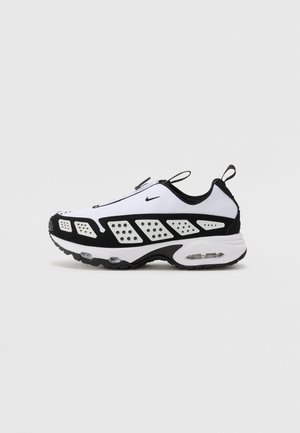NIKE AIR MAX SNDR - Trainers - white/black