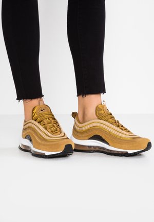 Nike Sportswear Sneakers - mustard yellow