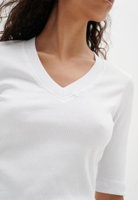 InWear Jednoduché tričko - white