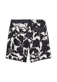 Short de bain à motif floral en noir et blanc avec une poche arrière dotée d'un petit rabat noir et d'une étiquette de marque.