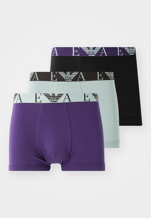 Trei perechi de boxeri: mov, albastru deschis și negru. Benzile elastice cu un model de logo; material neted și formă ajustată.