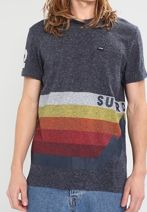 T-shirt z nadrukiem