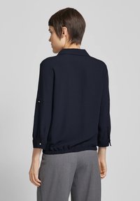 More & More Bluse - marine