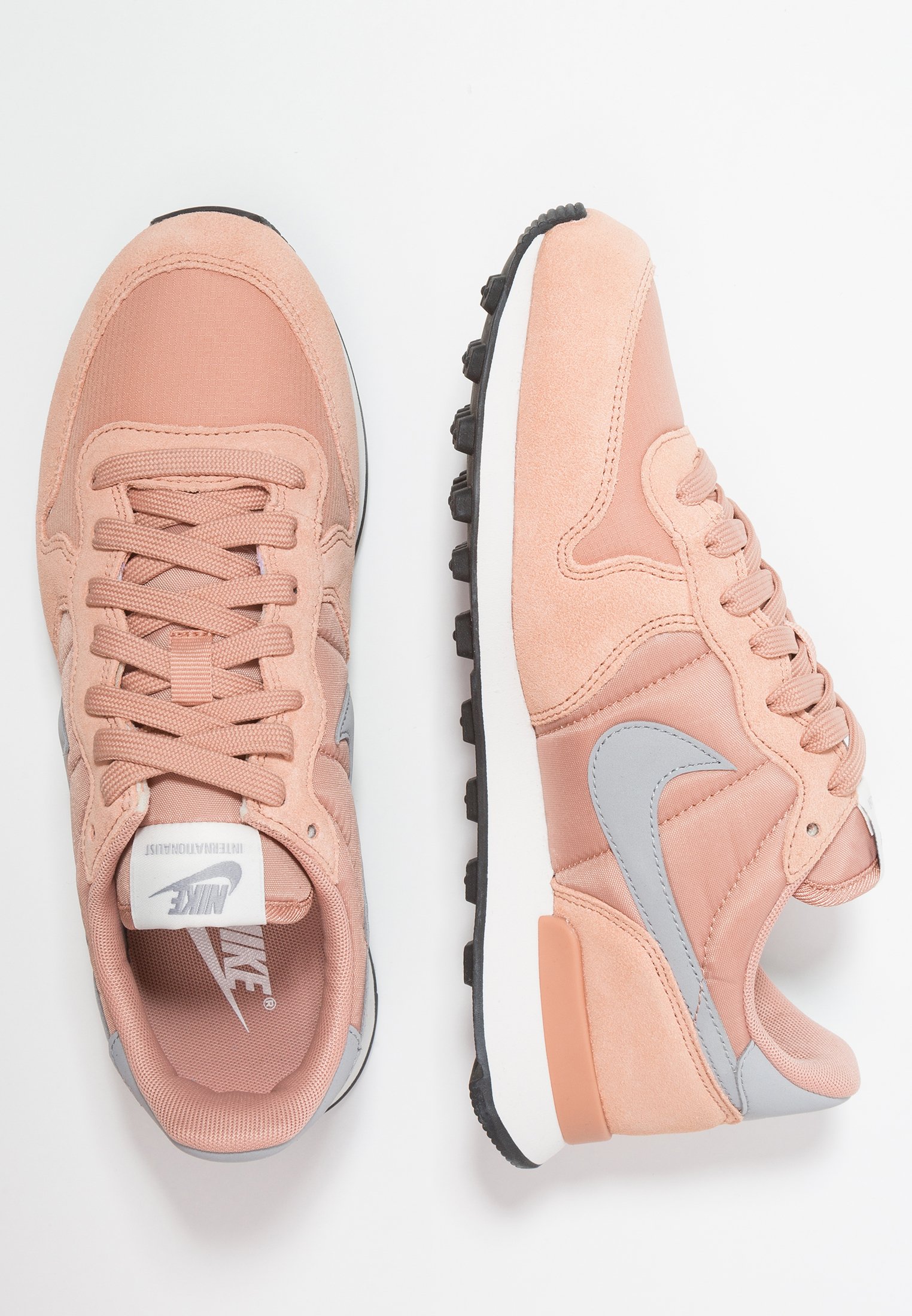 basket femme nike internationalist gold basket femme nike internationalist gold