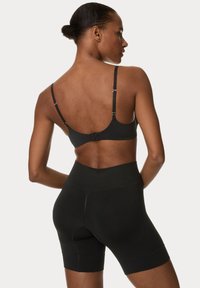 Marks & Spencer COOL COMFORT SEAMLESS BUM BOOSTING - Boxerky - black