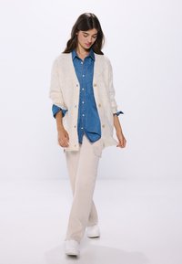 Springfield Kardigan - off white