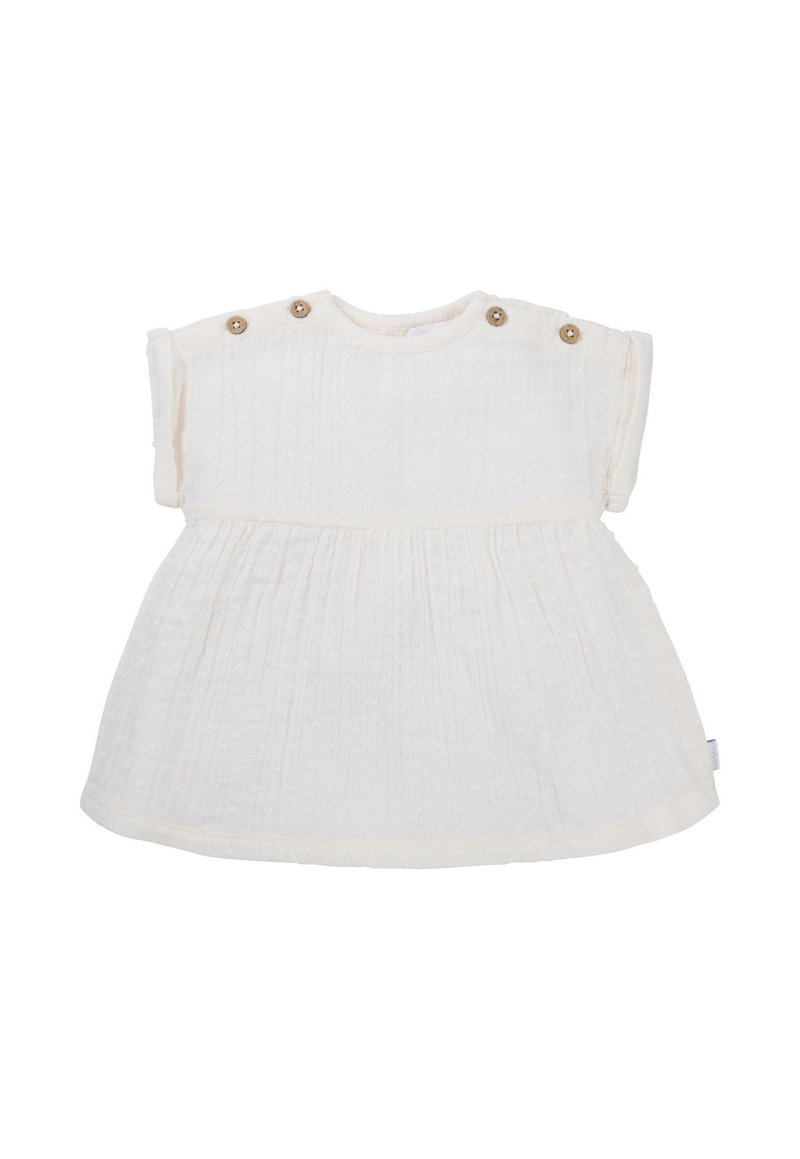 Weißes Baumwollkleid mit kurzen Ärmeln, strukturiertem Stoff und gerafftem Bund. Es hat Druckknopfverschlüsse an den Schultern für ein einfaches An- und Ausziehen.