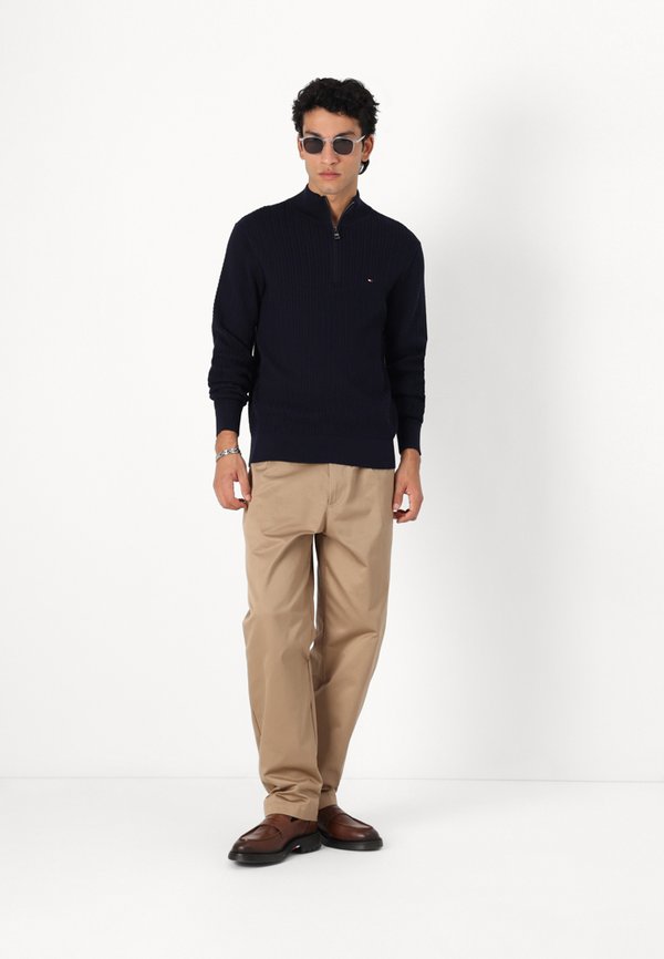 ESSENTIAL ZIP MOCK - Jumper3