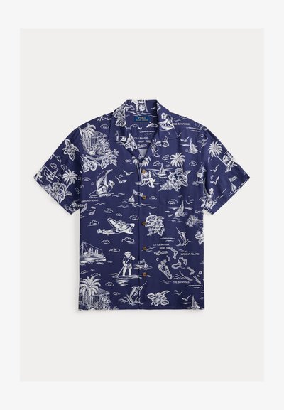 Námornícky modrá košeľa s krátkym rukávom na gombíky s bielymi tropickými motívmi vrátane paliem, kvetov, plachetníc, lietadiel a medveďov.