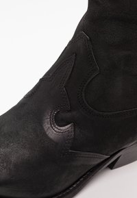 Felmini GERBERA - Botas de cowboy/motociclista - morgan black