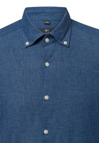 Dunkelblaues Hemd mit Knopfleiste aus strukturiertem Stoff, mit einem spitzen Kragen und weißen Knöpfen. Enthält ein Etikett mit Größenangaben.