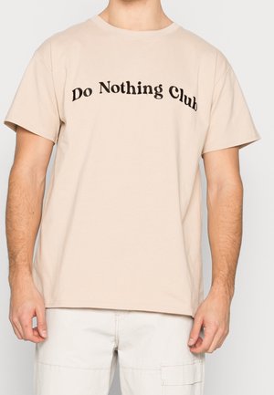 Triko s potiskem - sand