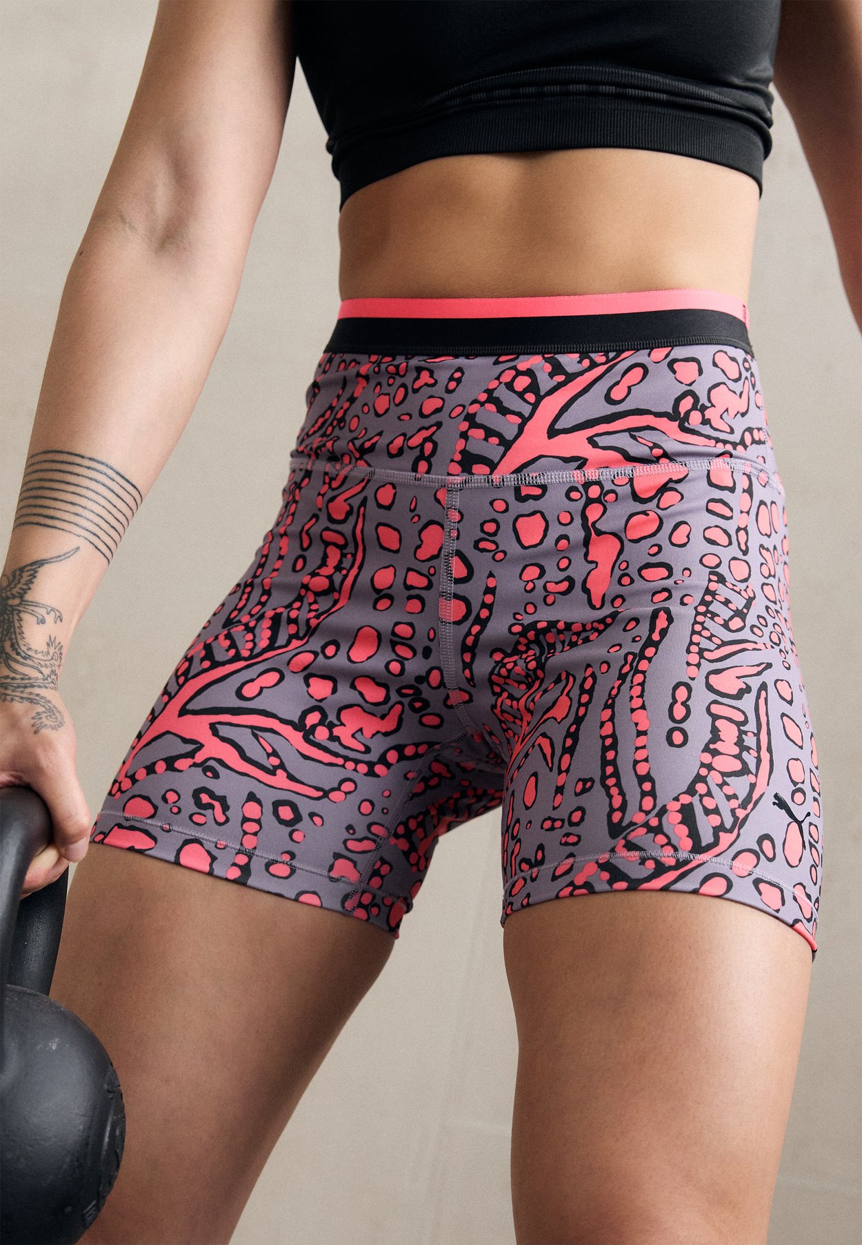 HYPERNATURAL SHORT