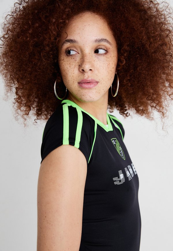 FOOTBALL BABY TEE - Print T-shirt2