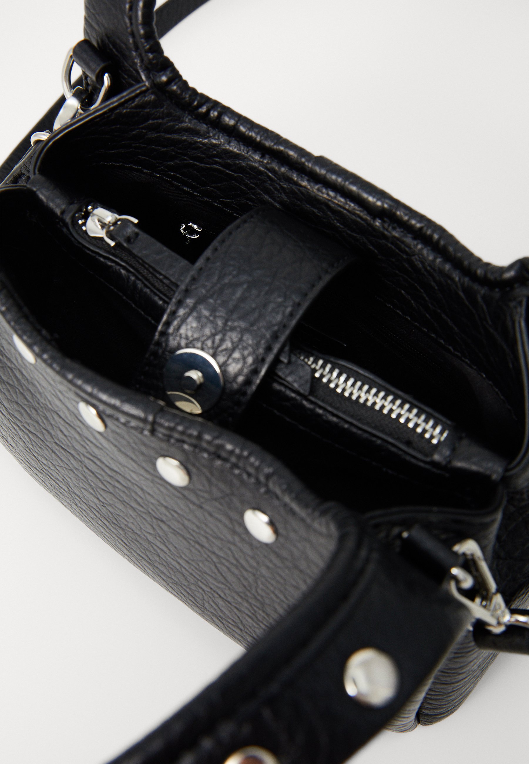 PARFOIS SHOULDER BAG PLUTO RETROGRADE - Bolso de mano - black