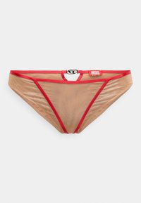 Bikini mesh color beige con rifiniture elastiche rosse e un anello decorativo centrale in argento. Presenta una forma a triangolo e una fascia stretta in vita.
