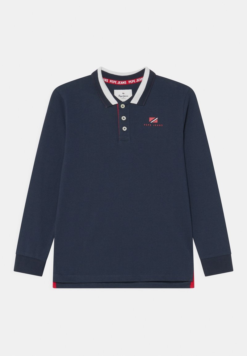 Námořnická modrá polo košile s dlouhým rukávem, bílým a námořnickým límcem, tříknoflíkovou légou a červeným logem Pepe Jeans na levé straně hrudi.