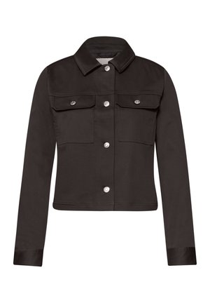 Zwarte cropped jas met lange mouwen, knoopsluiting aan de voorkant, twee klepzakken op de borst en een spitse kraag.