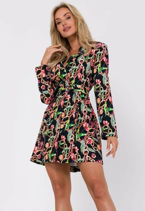 Made Of Emotion Etui-jurk - model