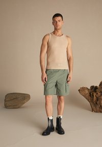 Zign Studio - Top