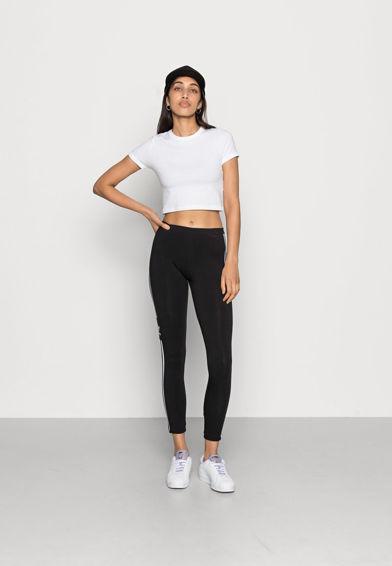 adidas Originals TREFOIL ORIGINALS ADICOLOR LEGGINGS COMPRESSION - Leggings  - Trousers - black - Zalando.de