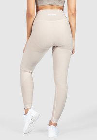 Smilodox SEAMLESS BEAM - Trikoot - braun