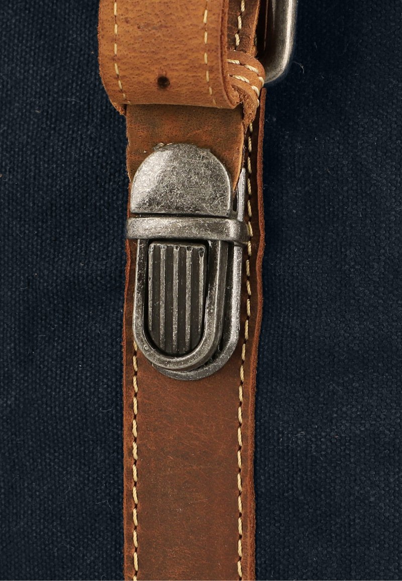 Gusti Leder PAULA M Tagesrucksack navy/blau Zalando