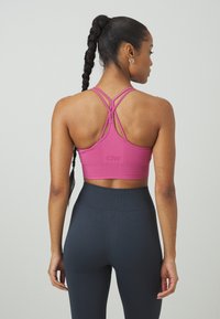 ICANIWILL DEFINE SEAMLESS BRA - Sportski grudnjak sa srednje jakom potporom - dark mauve