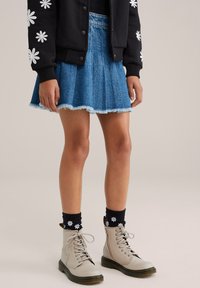 WE Fashion Rakott szoknya - blue