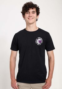 Henry Tiger STREET FIGHTER JURI S DOJO - Camiseta estampada - black