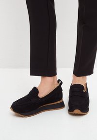 Cesare Gaspari COMFORT - Mockasiner - black